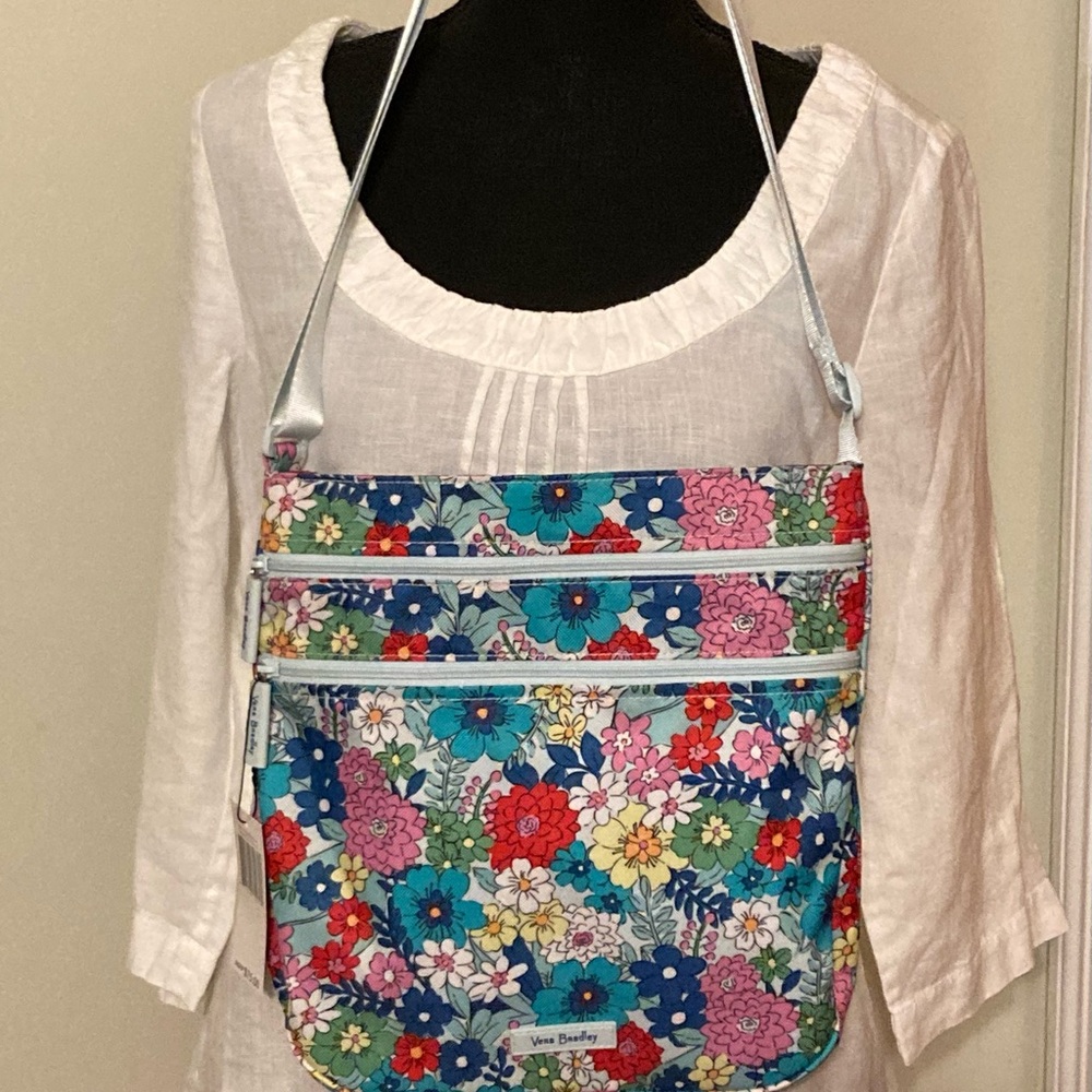 Vera Bradley floral Crossbody Bag - Multicolor NWT adjustable strap
